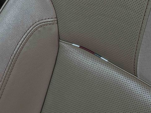 Used 2019 Chevrolet Blazer Premier w/ Sun and Wheels Package image 53