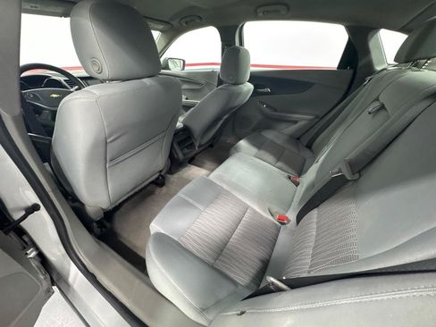 Used 2016 Chevrolet Impala LS FWD image 10