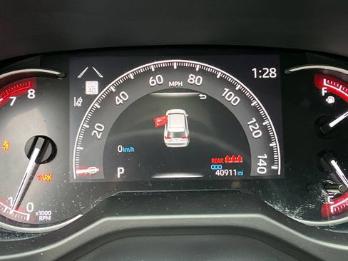 Used 2023 Toyota RAV4 LE AWD/4WD image 15