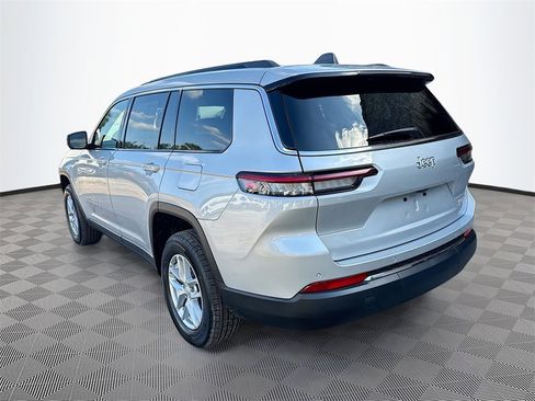 New 2025 Jeep Grand Cherokee L Laredo image 7