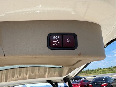 Used 2016 Mercedes-Benz GL 450 4MATIC image 41