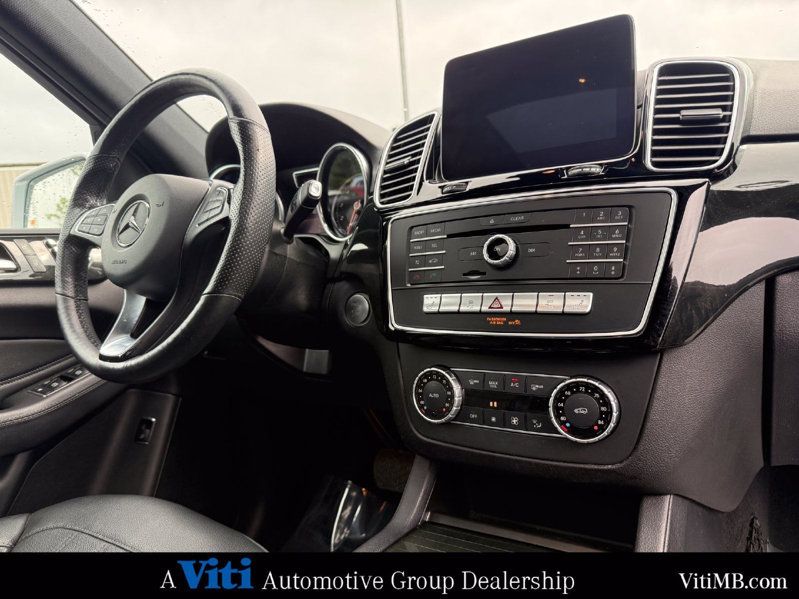 Used 2018 Mercedes-Benz GLE 350 4MATIC image 32