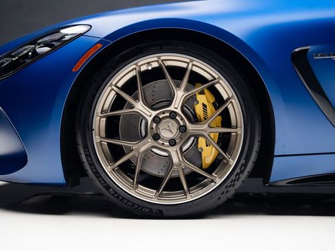 Used 2024 Mercedes-Benz AMG GT 63 image 21