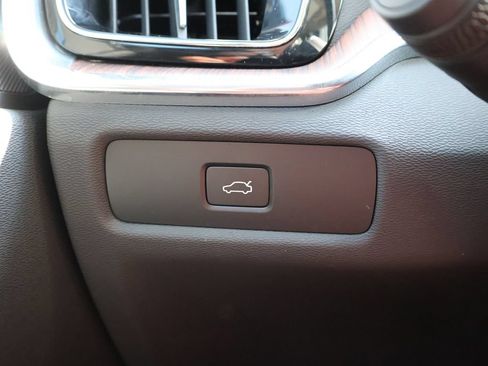 Used 2024 Volvo S60 B5 Plus AWD/4WD image 30