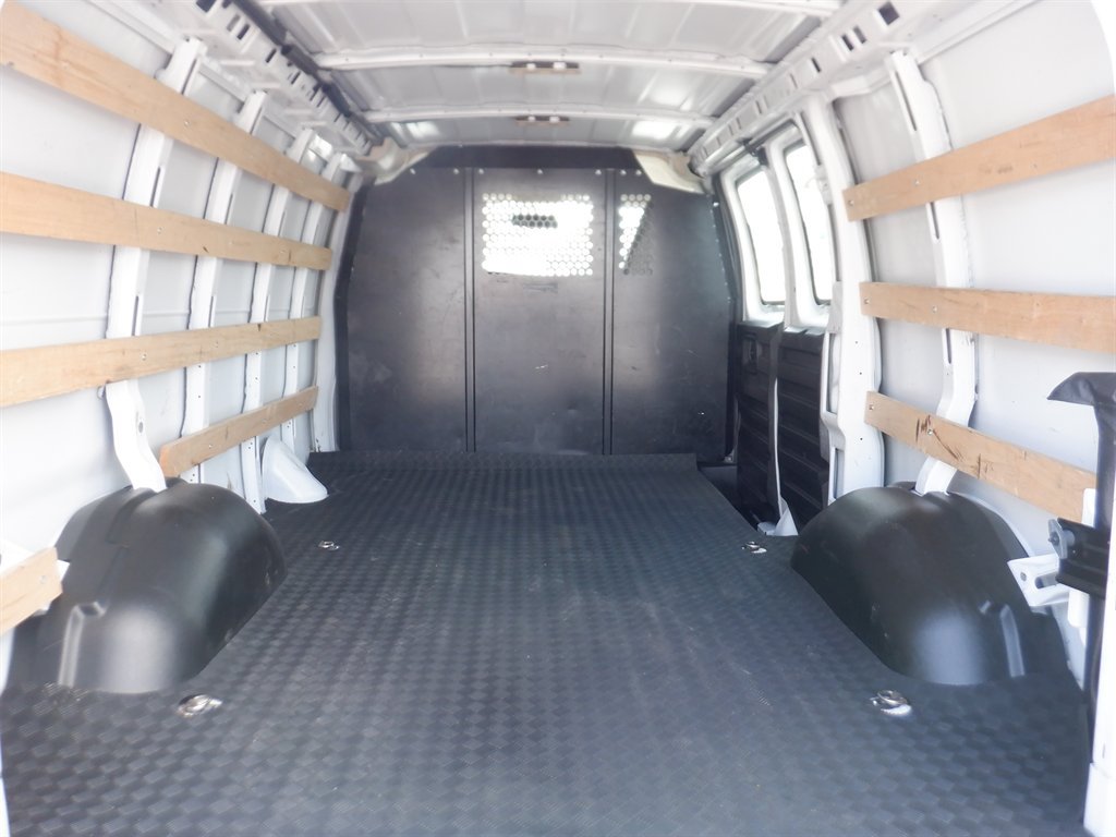 Used 2025 Chevrolet Express 2500 w/ Driver Convenience Package RWD image 5