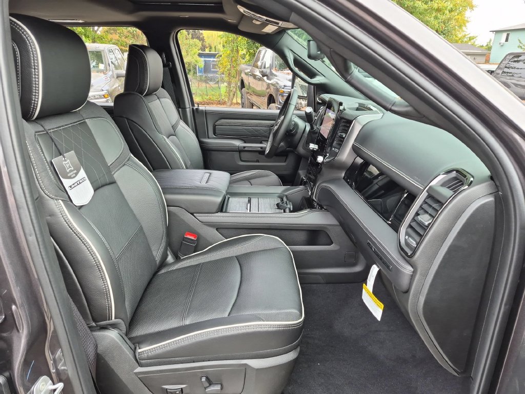 New 2027 RAM 3500 Limited AWD/4WD image 16