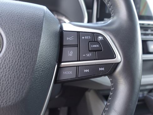 Used 2022 Toyota Highlander Platinum image 15