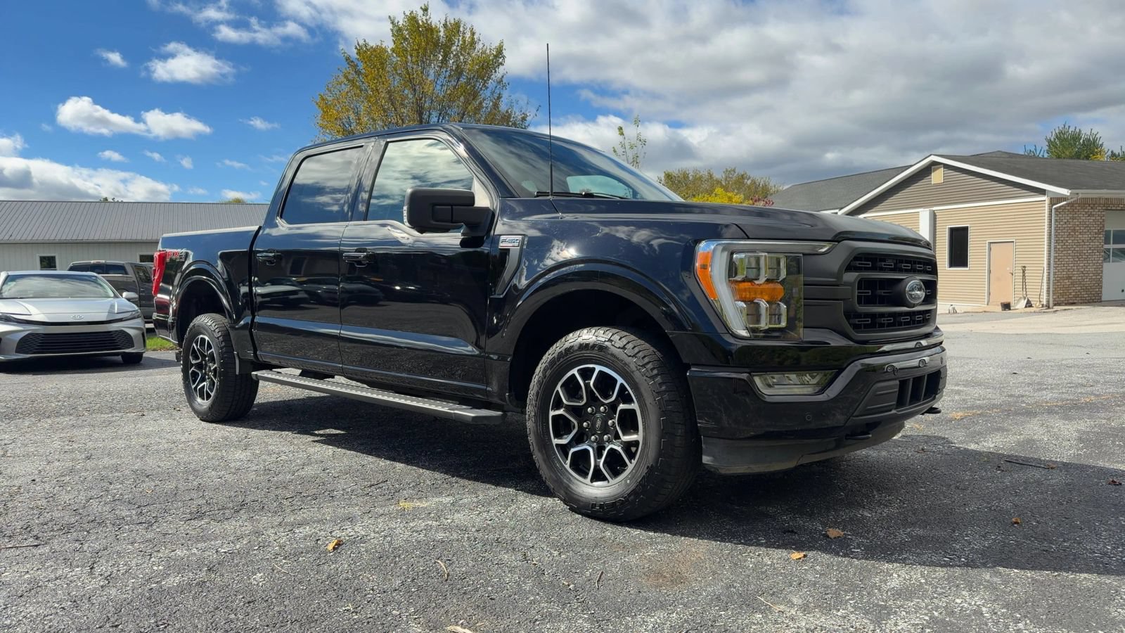 Used 2021 Ford F150 XLT w/ Equipment Group 302A High AWD/4WD image 2