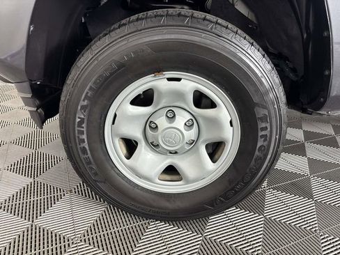 Used 2022 Toyota Tacoma SR5 RWD image 24