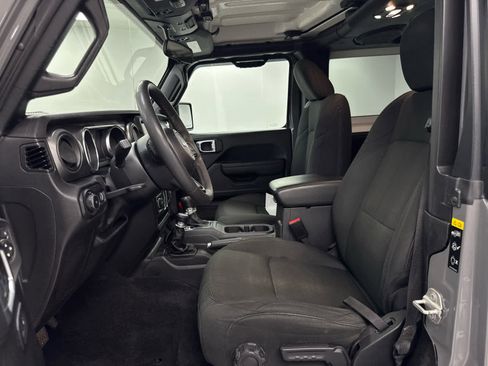Used 2023 Jeep Wrangler Willys image 8