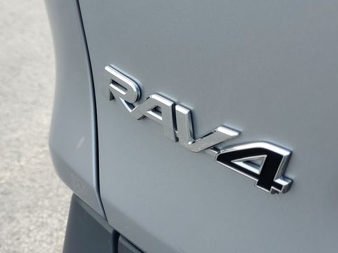 Certified 2025 Toyota RAV4 XLE AWD/4WD image 7