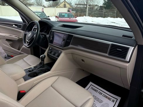 Used 2019 Volkswagen Atlas SE w/ Panoramic Sunroof Package image 33