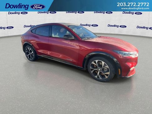 Used 2021 Ford Mustang Mach-E Premium image 4