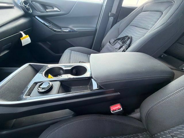 New 2026 Chevrolet Equinox LT FWD image 37