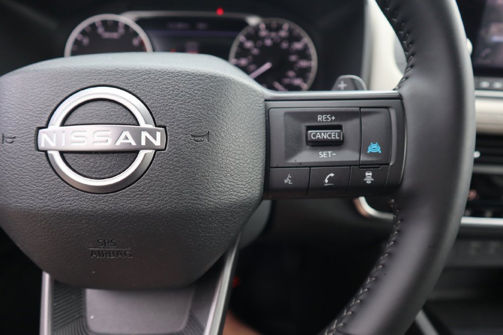 Certified 2025 Nissan Rogue SV AWD/4WD image 21