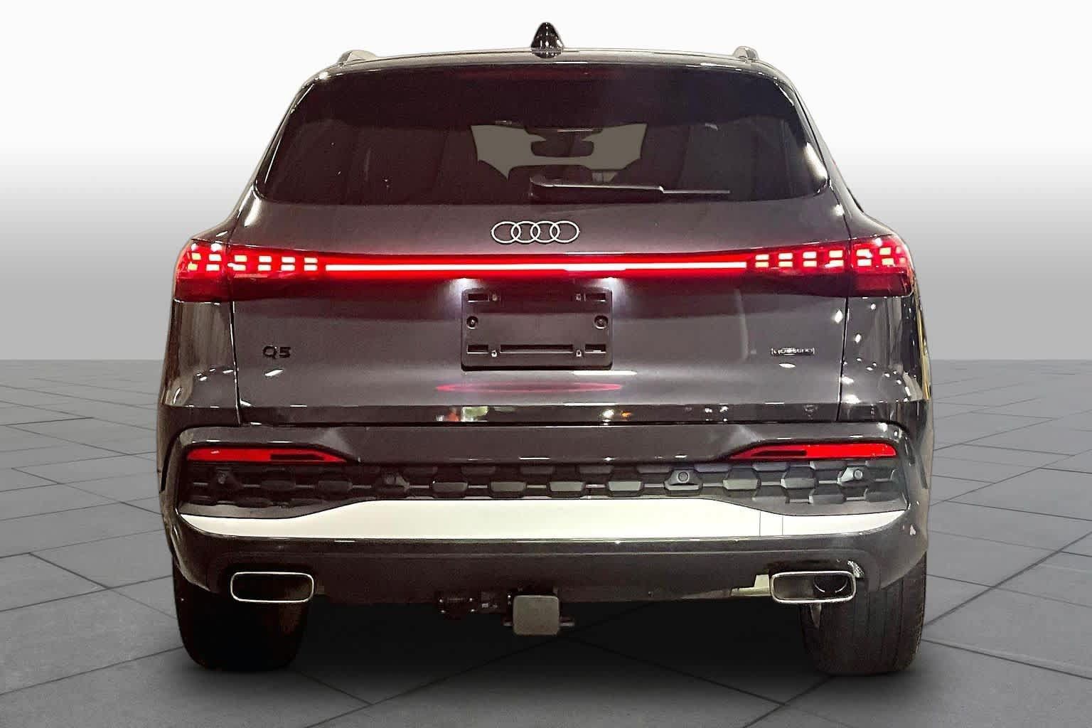 Used 2025 Audi Q5 Premium Plus AWD/4WD image 5