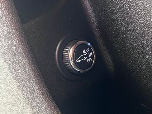 Used 2023 Cadillac XT4 Sport image 31