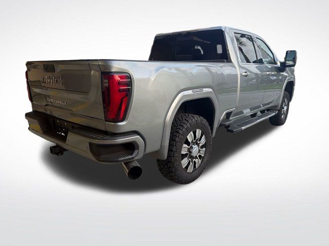 Used 2024 GMC Sierra 2500 Denali w/ Denali Reserve Package AWD/4WD image 5