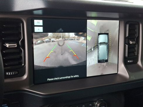 Certified 2023 Ford Bronco Outer Banks w/ Sasquatch Package image 19