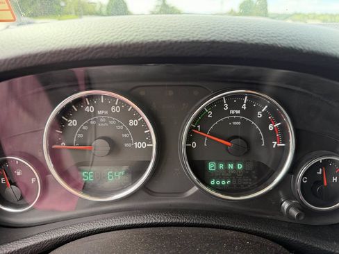 Used 2013 Jeep Wrangler Sport AWD/4WD image 14