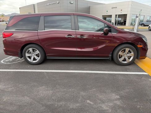 Used 2018 Honda Odyssey EX-L image 4