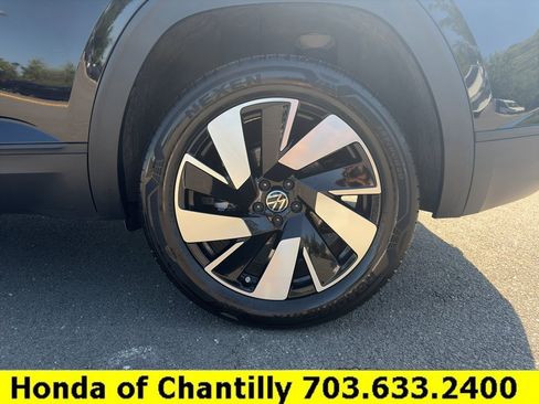 Used 2024 Volkswagen Atlas Cross Sport SE AWD/4WD image 30