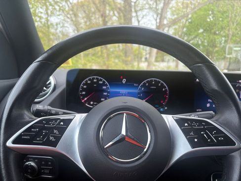 Used 2025 Mercedes-Benz GLA 250 image 25