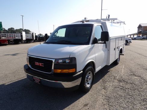 Used 2021 GMC Savana 3500 w/ Power Convenience Package RWD image 66