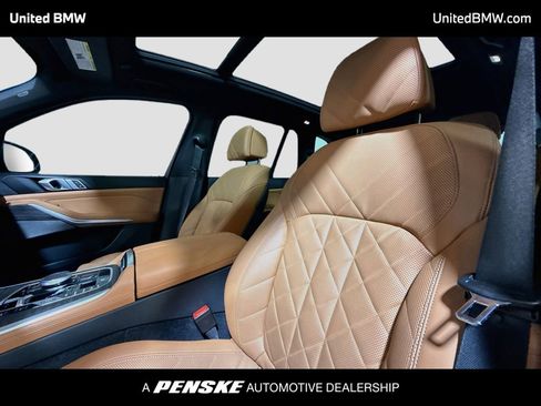 Used 2024 BMW X5 xDrive40i w/ M Sport Package AWD/4WD image 5
