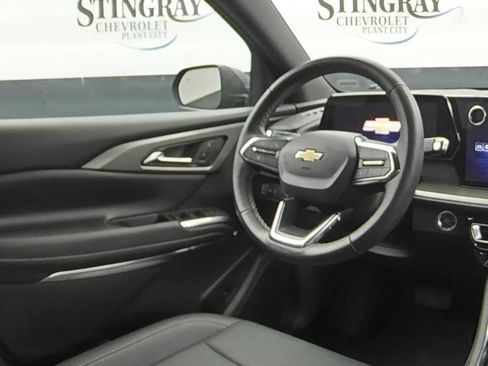 Used 2026 Chevrolet Traverse LT FWD image 19