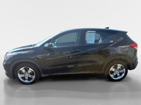 Used 2018 Honda HR-V LX image 3