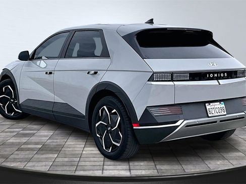 Used 2022 Hyundai Ioniq 5 SE w/ Cargo Package image 20