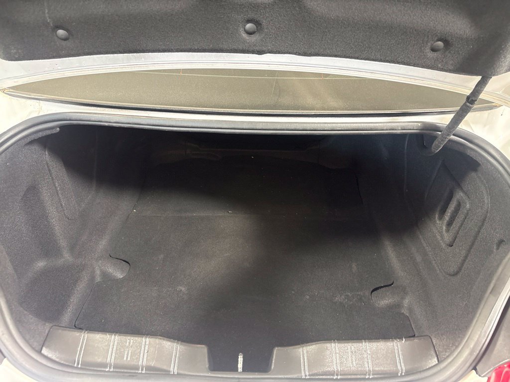 Used 2020 Chevrolet Camaro LT RWD image 24