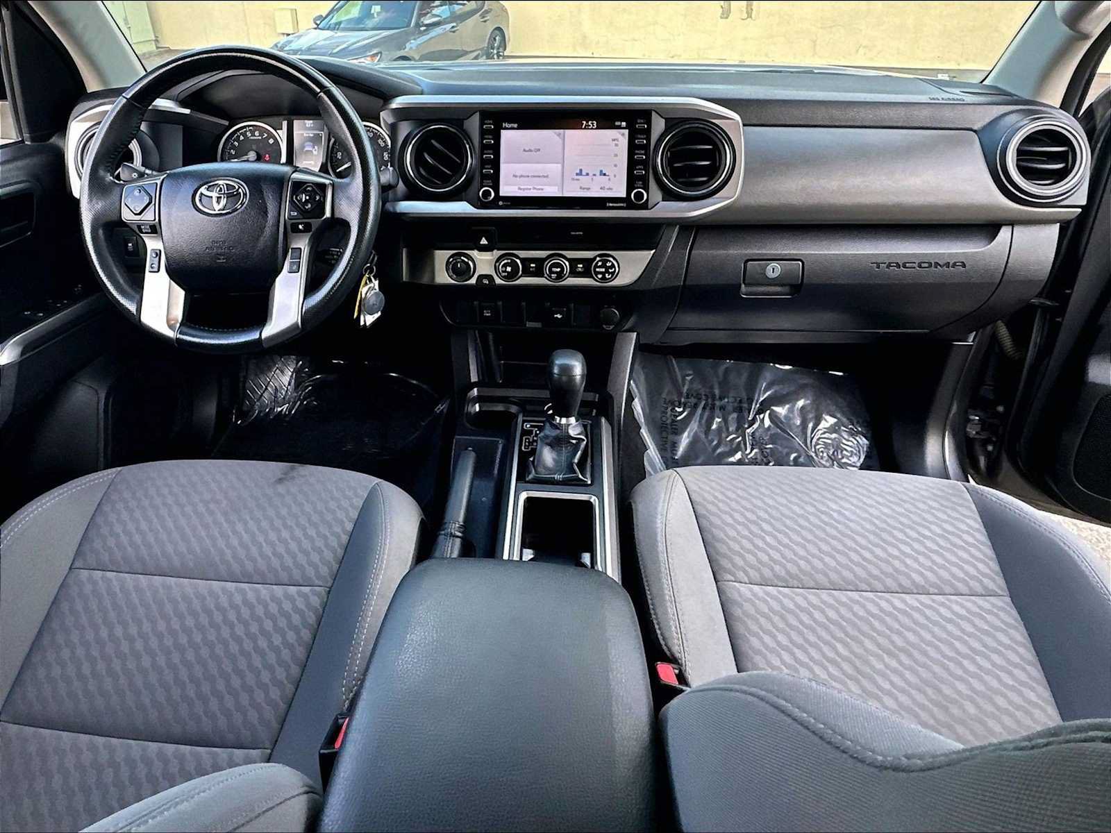 Used 2022 Toyota Tacoma SR5 AWD/4WD image 16