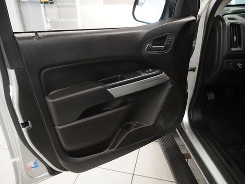 Certified 2015 Chevrolet Colorado LT w/ Luxury Package RWD image 3