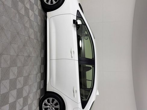 Used 2022 Toyota Corolla LE FWD image 7