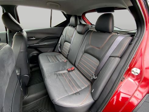 Used 2020 Nissan Kicks SR w/ SR Premium Package FWD image 21