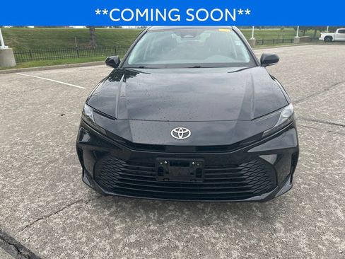 Certified 2025 Toyota Camry LE FWD image 2