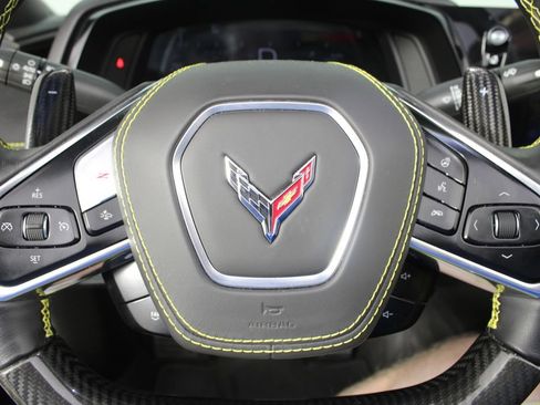 Used 2025 Chevrolet Corvette Z06 RWD image 22