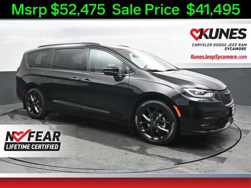New 2026 Chrysler Pacifica Select w/ S Appearance Package FWD image 1