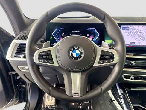 Used 2023 BMW X7 xDrive40i w/ M Sport Package AWD/4WD image 12
