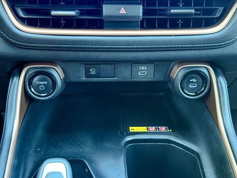 Used 2024 Toyota Grand Highlander AWD Hybrid image 29