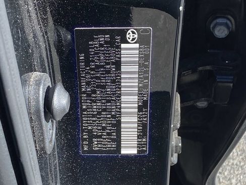 Used 2024 Toyota Corolla SE w/ SE Premium Package FWD image 13