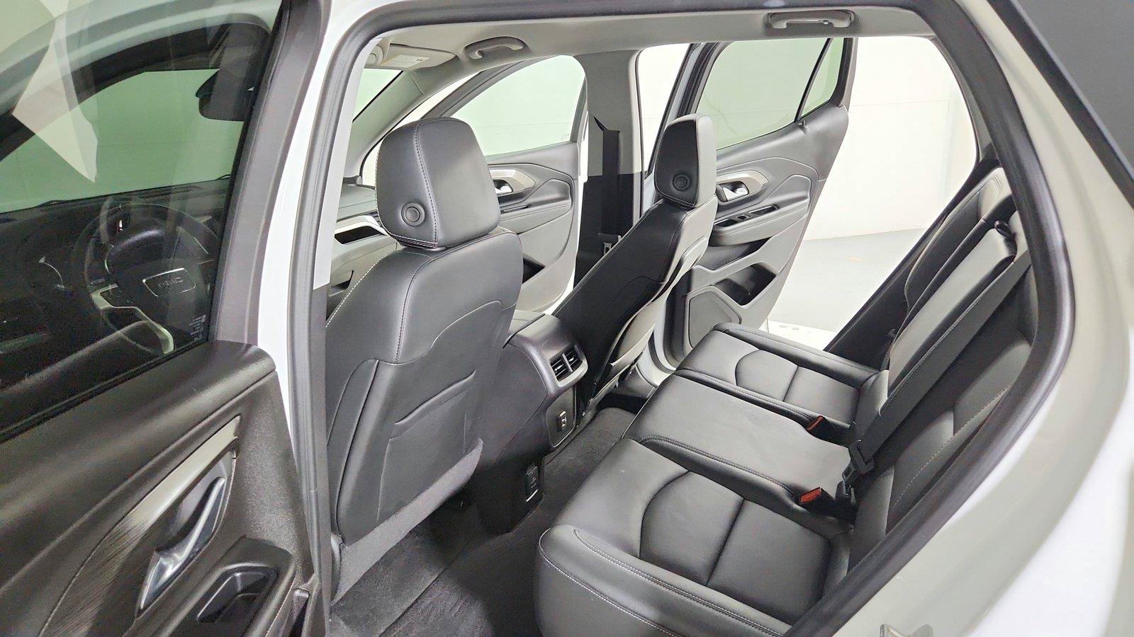 Used 2024 GMC Terrain SLT AWD/4WD image 24