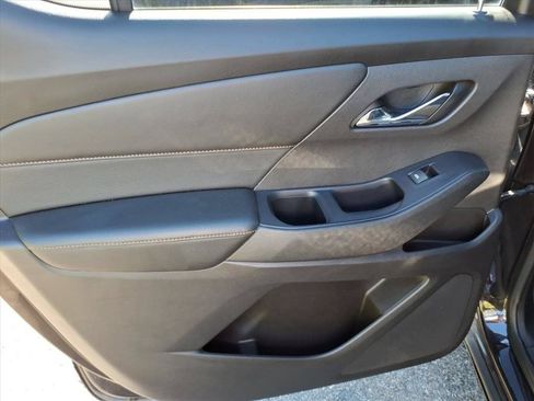 Used 2018 Chevrolet Traverse Premier w/ LPO, Floor Liner Package AWD/4WD image 20