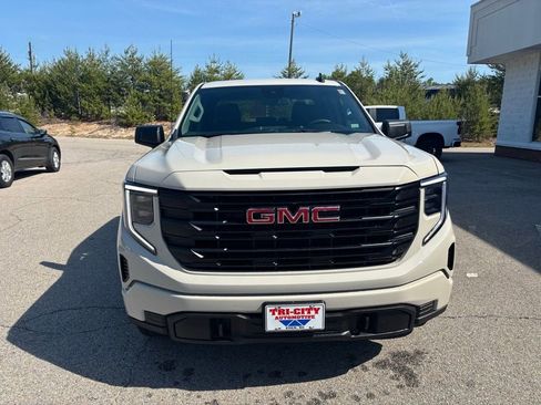 New 2026 GMC Sierra 1500 Pro AWD/4WD image 4