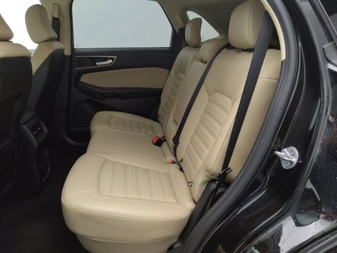 Used 2023 Ford Edge SEL image 18