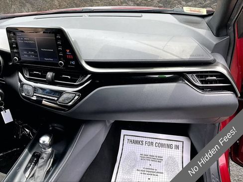 Used 2019 Toyota C-HR LE FWD image 13