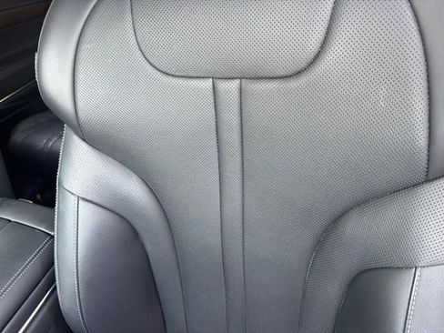Used 2025 Genesis GV80 2.5T Advanced AWD/4WD image 1