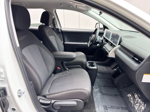 Used 2024 Hyundai Ioniq 5 SEL RWD image 13